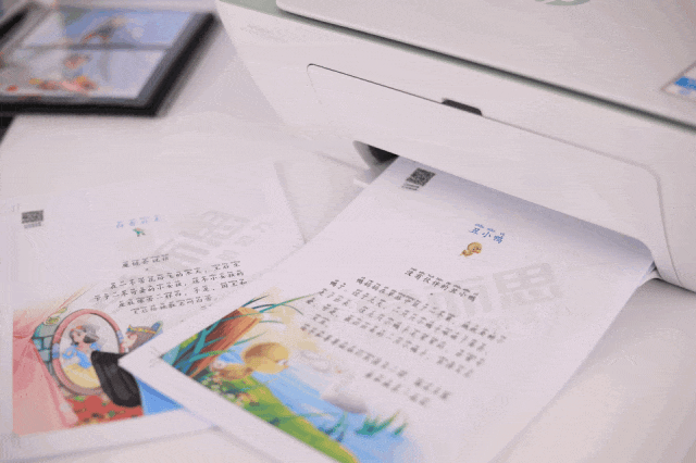 帶了臺打印機出國<strong></p>
<p>打印機
</strong>，好方便?。?！:打印機
